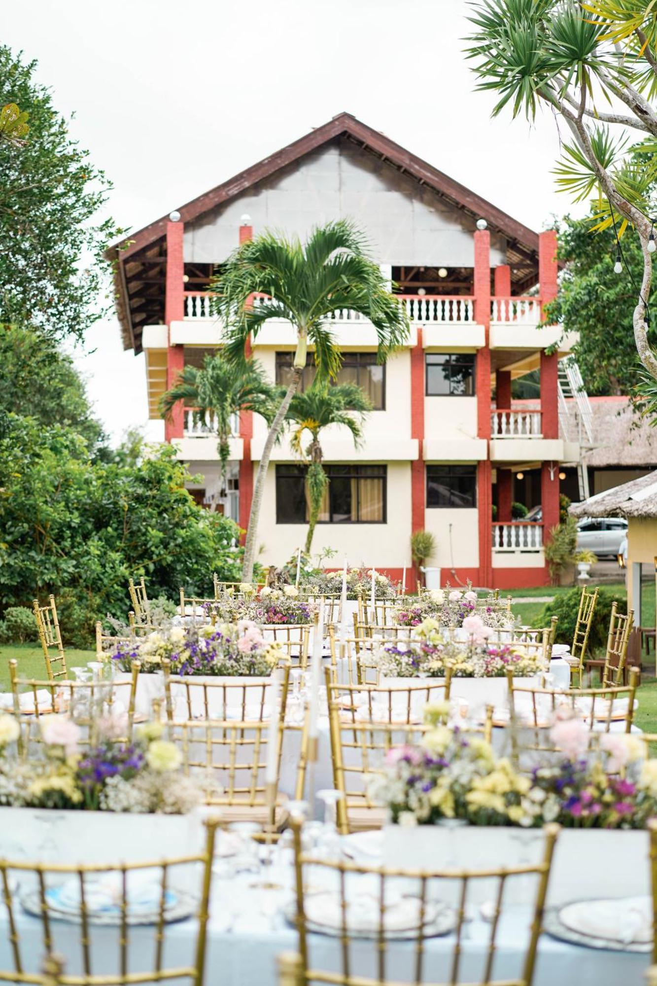Wuthering Heights Bed & Breakfast By The Sea Dumaguete City Экстерьер фото